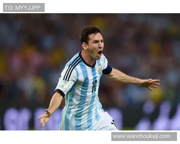 足球天才小李崛起之路 从青涩少年到世界足坛新星