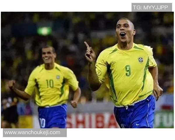 二十一世纪前十足球球星的辉煌成就与时代影响力解读 二十一世纪前十足球球星的辉煌成就与时代影响力解读