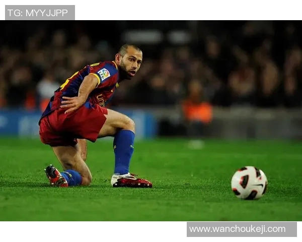 足球球星转圈技巧解析 探秘他们如何用旋转摆脱防守者